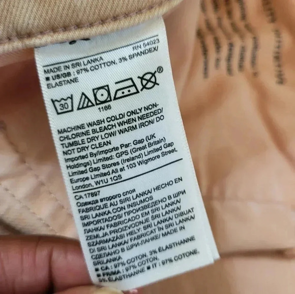 Banana Republic Mid Rise Cotton Blend 3" Shorts(32) - Picture 7 of 7